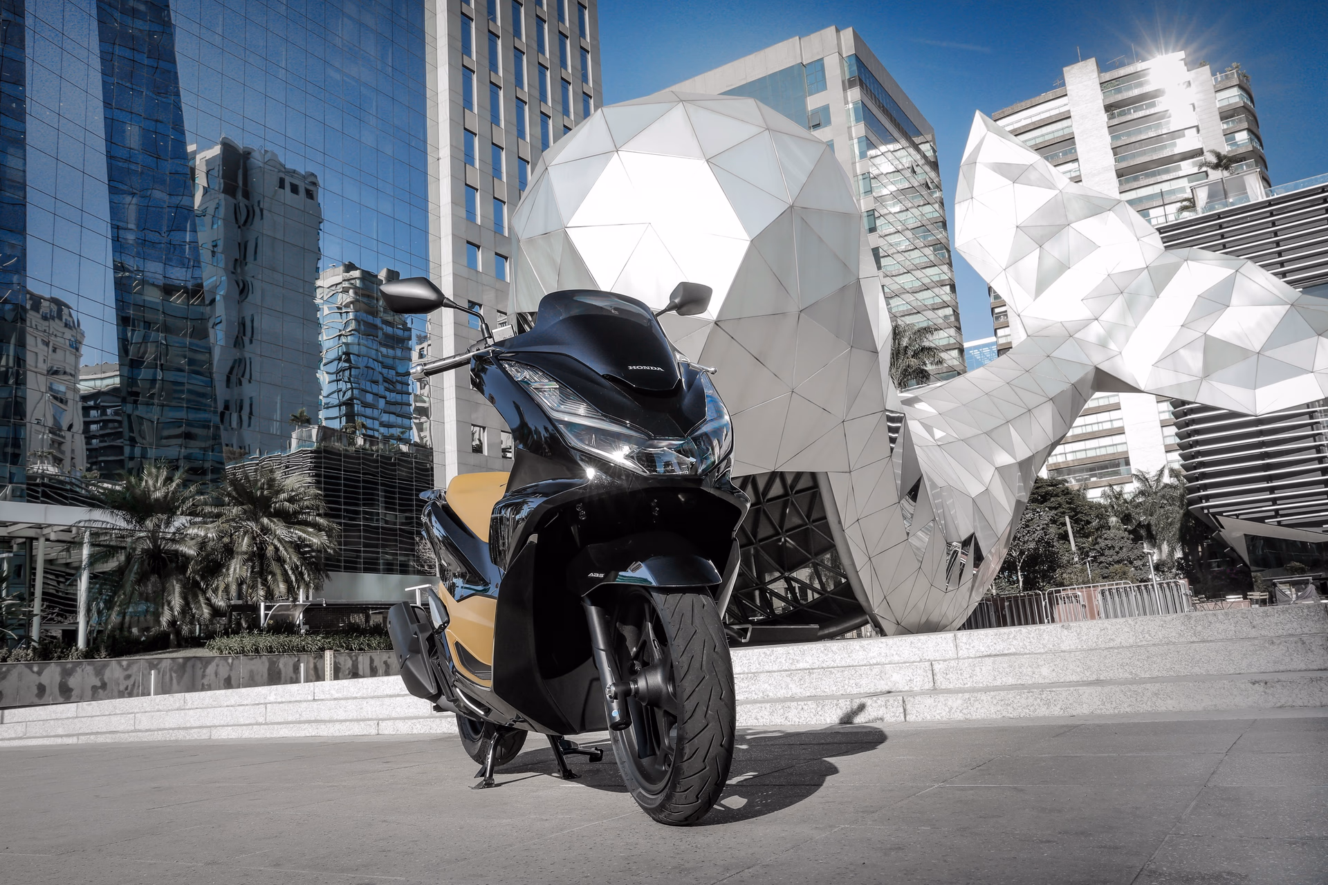 Honda PCX 2026 - Imagem 20 - 20 de 38